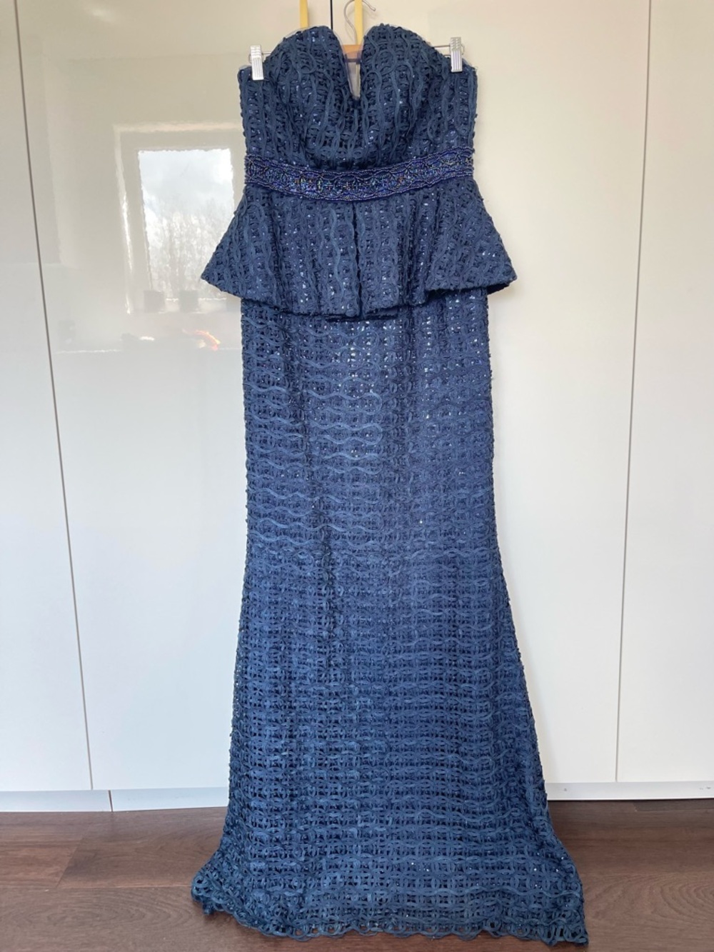 ALEXANDER BY DAYMOR Style #977 Strapless Navy Peplum Sequin Evening Gown small - Picture 3 of 10